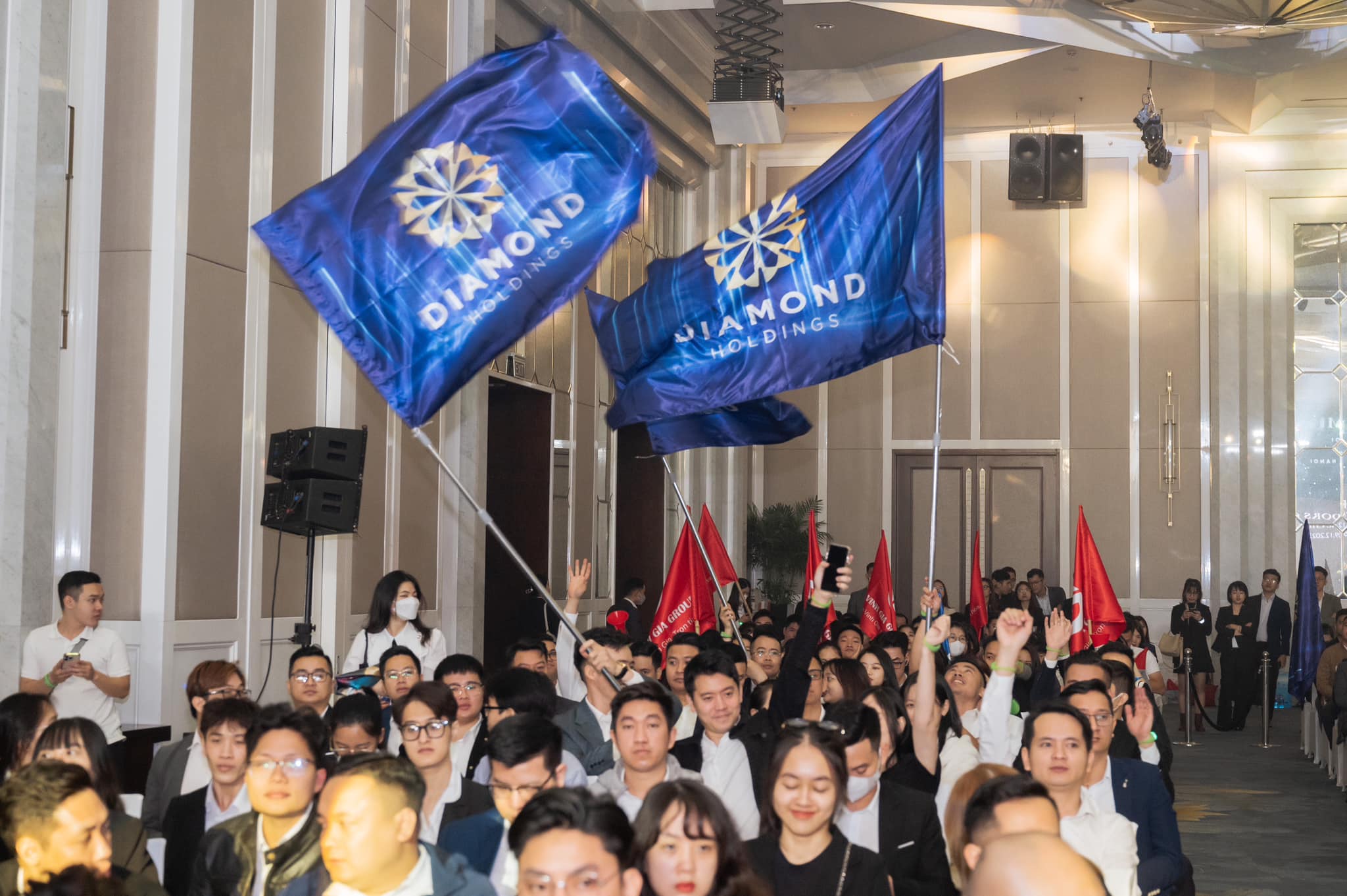 Chiến binh Diamond Holdings tham dự lễ ra mắt dự án Lumi Hanoi